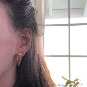 Gold raindrop shaped studs